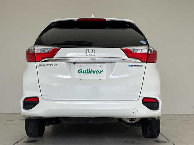 ホンダ シャトル ハイブリッド X 愛知県 2016(平28)年 6.6万km ホワイトオーキッドパール シティーブレーキアクティブシステム/SDナビ/クルーズコントロール/バックカメラ/フルセグ/CD DVD/Bluetooth/ETC/パドルシフト/ハーフレザー/LEDヘッドライト/ステアリングスイッチ/スマートキー/プッシュスタート