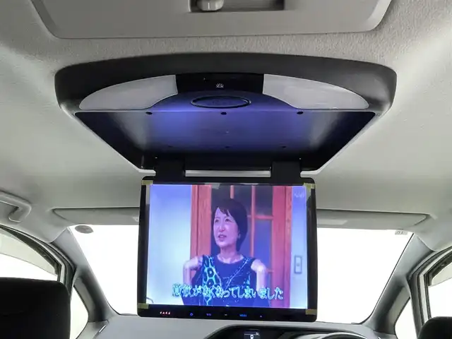 トヨタ ノア Si 熊本県 2016(平28)年 6万km ホワイトパールクリスタルシャイン 禁煙車　/純正ナビ（ＣＤ・ＤＶＤ・フルセグ・ＢＴ・ＳＤ）/バックカメラ　/社外前後ドライブレコーダー（ZDR025）　/社外フリップダウンモニター/ビルトインＥＴＣ　/両側パワースライドドア　/アイドリングストップ　/衝突軽減ブレーキ　/レーンキープアシスト/横滑り防止/純正フロアマット/純正16インチAW/オートライト/オートマチックハイビーム/LEDヘッドライト/フォグライト/スマートキー/プッシュスタート/スペアキー1本