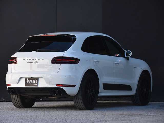 ポルシェ マカン GTS 和歌山県 2016(平28)年 4.6万km 白 ベージュ革 /純OP20AW /スポエグ /エントリー＆ドライブ/PASM /純ナビ /360度カメラ /LKA /オートテールゲート /BOSEサウンド /前後ドラレコ /パドルシフト /アイドリングストップ /パワーシート /シートヒーター /ETC