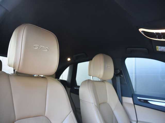 ポルシェ マカン GTS 和歌山県 2016(平28)年 4.6万km 白 ベージュ革 /純OP20AW /スポエグ /エントリー＆ドライブ/PASM /純ナビ /360度カメラ /LKA /オートテールゲート /BOSEサウンド /前後ドラレコ /パドルシフト /アイドリングストップ /パワーシート /シートヒーター /ETC