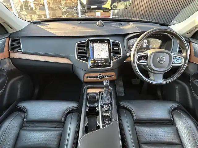 ボルボ ＸＣ９０ D5 AWD インスクリプション 福岡県 2021(令3)年 4.7万km オニキスブラックP パノラマスライディングルーフ/Ｂｏｗｅｒｓ＆Ｗｉｌｋｉｎｓ　/インテリセーフ/アダプティブクルーズコントロール/レーンキープアシスト/ブラインドスポットモニター/ヘッドアップディスプレイ/純正ナビ/Applecarplay/androidauto/全方位カメラ/黒革シート/前席マッサージ/前席エアシート　/シートヒーター/デジタルインナーミラー　/LEDヘッドライト/オートハイビーム/純正20インチアルミホイール/ETC/スペアキー×1