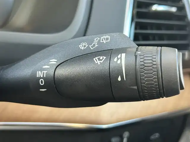 ボルボ ＸＣ９０ D5 AWD インスクリプション 福岡県 2021(令3)年 4.7万km オニキスブラックP パノラマスライディングルーフ/Ｂｏｗｅｒｓ＆Ｗｉｌｋｉｎｓ　/インテリセーフ/アダプティブクルーズコントロール/レーンキープアシスト/ブラインドスポットモニター/ヘッドアップディスプレイ/純正ナビ/Applecarplay/androidauto/全方位カメラ/黒革シート/前席マッサージ/前席エアシート　/シートヒーター/デジタルインナーミラー　/LEDヘッドライト/オートハイビーム/純正20インチアルミホイール/ETC/スペアキー×1