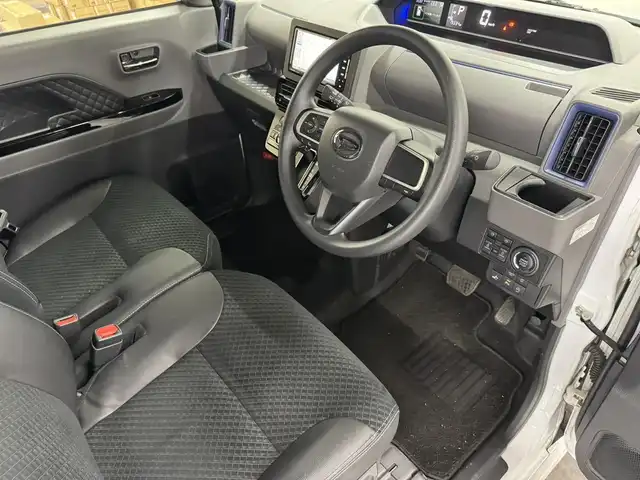 ダイハツ タント カスタム X セレクション 三重県 2020(令2)年 2万km ブラックマイカメタリック/シャイニングホワイトパール ガソリン/FF/インパネCVT/ストラーダ 7インチナビ（FM/AM/SD/iPod/TV/USB/Bluetooth/MEMORY MUSIC/CD/VTR）/バックカメラ/両側パワースライドドア（ワンタッチオープン機能/ウェルカムオープン機能/タッチ＆ゴーロック機能付）/スマートアシスト3/・衝突回避支援ブレーキ機能（対車両・対歩行者）/・衝突警報機能（対車両・対歩行者）/・ブレーキ制御付誤発進抑制機能（前方・後方）/・車線逸脱警報機能/・車線逸脱抑制制御機能/・コーナーセンサー（フロント２個／リヤ２個）/・標識認識機能（進入禁止）/装備/・ハーフレザーシート/・シートヒーター（D/N）/・オートエアコン/・オートライト/・LED ヘッドランプ＋サイドビューランプ＋フロントフォグランプ/・運転席ロングスライド機能/・ステアリングスイッチ/・充電用USBジャック（タイプA）/・プッシュスタート/・純正14inAW/・スマートキーx2