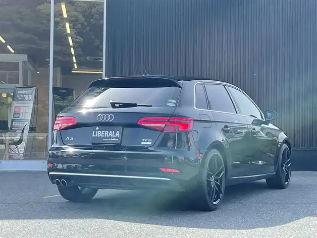 アウディ Ａ３ SB 1．4 TFSI スポーツ 福岡県 2017(平29)年 2.5万km ミトスブラックメタリック 純正ナビ /バーチャルコックピット /フルセグ/Apple CarPlay/コンビニエンスパッケージ /アシスタンスパッケージ /ACC /サイドアシスト/アクティブレーンアシスト/Audiプレセンス /シーケンシャルウインカー /黒革 /シートヒーター/パワーシート/純正AW有り/ETC