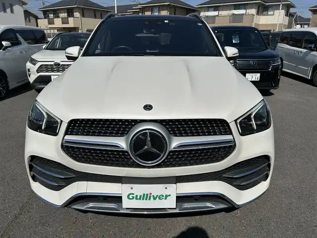 メルセデス・ベンツ ＧＬＥ４００ｄ 4MATIC スポーツ 茨城県 2020(令2)年 10.3万km ダイヤモンドホワイト ディーゼルツインターボ/4WD/ガラスルーフ/純正ナビ/USB/フルセグ/Bluetoothオーディオ/全周囲カメラ/純正ドラレコ(前後)/レーダークルーズコントロール/ビルトインETC2.0/電動セカンドシート/本革シート/全席シートヒーター/前席シートエアコン/電動リアゲート/エアサス/スマートキー２個/純正２０インチアルミホイール