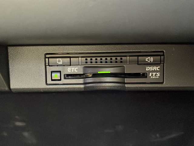 レクサス ＮＸ 200t Iパッケージ 愛知県 2015(平27)年 4.7万km ソニックチタニウム 純正７型SDナビ/三眼LEDヘッドライト/本革シート/クルーズコントロール/フルセグ/CD/DVD/Bluetooth/バックカメラ/純正アルミホイール/パワーシート/パドルシフト/ステアリングヒーター/ドライブレコーダー/ETC/ステアリングスイッチ/スマートキー/プッシュスタート