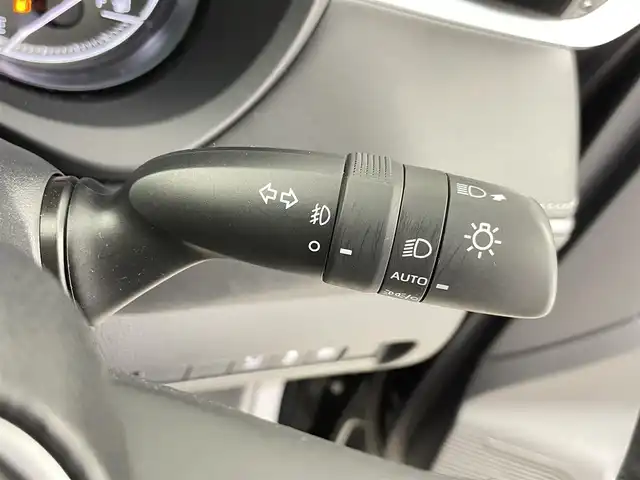 トヨタ ハリアー Z 千葉県 2021(令3)年 2.9万km ブラック トヨタセーフティセンス/・プリクラッシュセーフティ/・レーントレーシングアシスト/・ブラインドスポットモニター/・クリアランスソナー/・ロードサインアシスト/・アダプティブクルーズコントロール/コネクティッドナビ付12.3インチディスプレイオーディオ/・Bluetooth/・Miracast/・AUX/・USB/・フルセグTV/JBLサウンドシステム/アラウンドビューモニター/LEDオートライト/D席パワーシート/純正19インチアルミホイール/パワーバックドア/デジタルインナーミラー/パーキングスイッチ/ブレーキホールド/革巻きステアリング/ステアリングスイッチ/純正フロアマット/スマートキー/プッシュスタート/ビルトインETC2.0