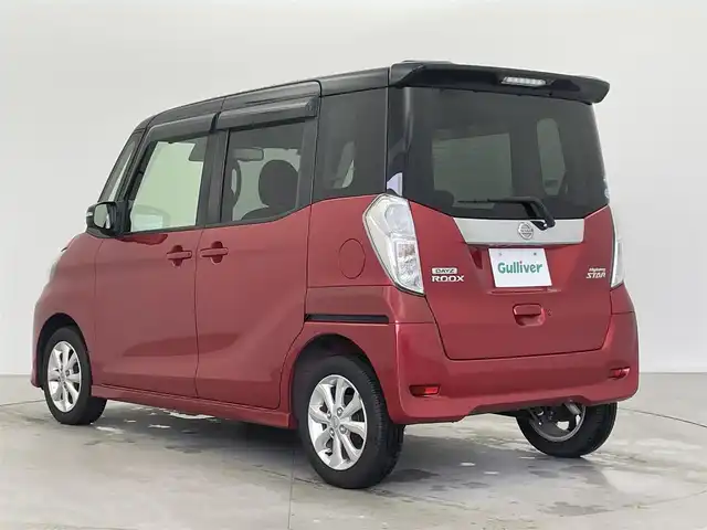 日産 デイズ ルークス 富山県 2017(平29)年 2.5万km スパークリングレッド/ブラック 純正ナビ（AM/FM/CD/DVD/SD/AUX/USB/BT）/フルセグTV/アラウンドビューモニター/両側パワースライドドア/衝突軽減ブレーキ/オートマチックハイビーム/ETC/ドライブレコーダー前方/LEDヘッドライト/純正14インチAW/プッシュスタート/アイドリングストップ/保証書/純正フロアマット