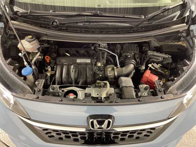 ホンダ フリード ハイブリット G ホンダセンシング 神奈川県 2022(令4)年 2.8万km シーグラスブルーパール 純正7インチメモリナビ/(CD/DVD/BT/フルセグ)/バックカメラ/USB端子/ホンダセンシング/衝突被害軽減ブレーキ/レーダークルーズコントロール/レーンキープアシスト/ビルトインETC/前後ドライブレコーダー/前席シートヒーター/両側パワースライドドア/LEDヘッドライト/オートライト/プッシュスタート/スマートキー/電動格納ミラー/スペアキー