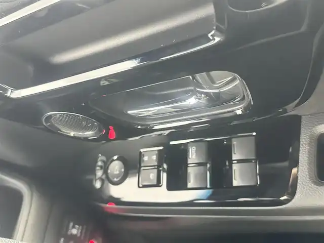 ホンダ Ｎ ＢＯＸ カスタム L ターボ 愛知県 2022(令4)年 2.5万km クリスタルブラックパール ・純正9インチ/・Bluetooth/・バックカメラ/・フルセグTV/・ホンダセンシング/・衝突被害軽減システム/・横滑り防止装置/・コーナーセンサー/・クルーズコントロール/・レーンキープアシスト/・オートライト/・LEDヘッドライト/・LEDフォグランプ/・両側パワースライドドア/・シートヒーター/・純正AW/・プッシュスタート/・スマートキー/・スペアキー/・ETC/・ドライブレコーダー