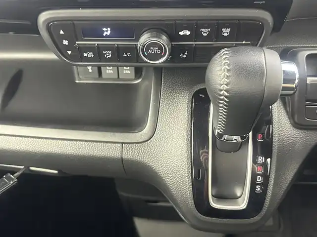 ホンダ Ｎ ＢＯＸ カスタム L ターボ 愛知県 2022(令4)年 2.5万km クリスタルブラックパール ・純正9インチ/・Bluetooth/・バックカメラ/・フルセグTV/・ホンダセンシング/・衝突被害軽減システム/・横滑り防止装置/・コーナーセンサー/・クルーズコントロール/・レーンキープアシスト/・オートライト/・LEDヘッドライト/・LEDフォグランプ/・両側パワースライドドア/・シートヒーター/・純正AW/・プッシュスタート/・スマートキー/・スペアキー/・ETC/・ドライブレコーダー