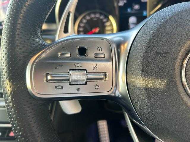 メルセデス・ベンツ ＧＬＣ２２０ d 4マチック クーペ AMGライン 埼玉県 2020(令2)年 5.3万km オブシディアンブラック サンルーフ/黒ハーフレザーシート/純正HDDナビ/（Bluetooth/USB/フルセグ）/全方位カメラ/ブルメスターサウンド/オートテールゲート/アダプティブクルーズコントロール/ＢＳＭ/純正１９インチアルミホイール/ETC