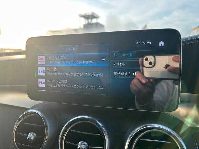 メルセデス・ベンツ ＧＬＣ２２０ d 4マチック クーペ AMGライン 埼玉県 2020(令2)年 5.3万km オブシディアンブラック サンルーフ/黒ハーフレザーシート/純正HDDナビ/（Bluetooth/USB/フルセグ）/全方位カメラ/ブルメスターサウンド/オートテールゲート/アダプティブクルーズコントロール/ＢＳＭ/純正１９インチアルミホイール/ETC