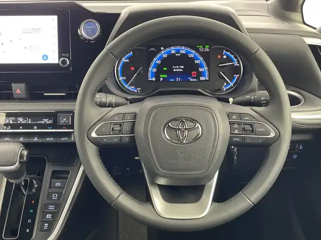 トヨタ ノア ハイブリッド S－Z 愛知県 2023(令5)年 1.9万km ホワイトパールクリスタルシャイン 純正8型ディスプレイオーディオ/・Bluetooth/・AppleCarPlay/バックカメラ/両側パワースライドドア/シートヒーター/レーダークルーズコントロール　/衝突軽減ブレーキ/レーンキープアシスト/オートマチックハイビーム/前後コーナーセンサー/ハーフレザーシート/純正17インチアルミホイール/ビルトインＥＴＣ２．０　/LEDヘッドライト/スマートキー