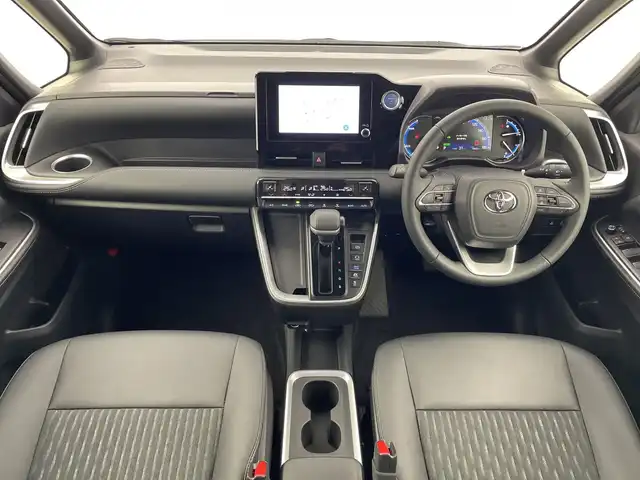 トヨタ ノア ハイブリッド S－Z 愛知県 2023(令5)年 1.9万km ホワイトパールクリスタルシャイン 純正8型ディスプレイオーディオ/・Bluetooth/・AppleCarPlay/バックカメラ/両側パワースライドドア/シートヒーター/レーダークルーズコントロール　/衝突軽減ブレーキ/レーンキープアシスト/オートマチックハイビーム/前後コーナーセンサー/ハーフレザーシート/純正17インチアルミホイール/ビルトインＥＴＣ２．０　/LEDヘッドライト/スマートキー