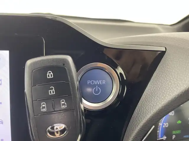 トヨタ ノア ハイブリッド S－Z 愛知県 2023(令5)年 1.9万km ホワイトパールクリスタルシャイン 純正8型ディスプレイオーディオ/・Bluetooth/・AppleCarPlay/バックカメラ/両側パワースライドドア/シートヒーター/レーダークルーズコントロール　/衝突軽減ブレーキ/レーンキープアシスト/オートマチックハイビーム/前後コーナーセンサー/ハーフレザーシート/純正17インチアルミホイール/ビルトインＥＴＣ２．０　/LEDヘッドライト/スマートキー