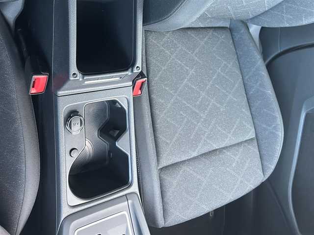 フォルクスワーゲン ＶＷ ゴルフ TDI アクティブアドバンス 滋賀県 2022(令4)年 3.4万km 白 ワンオーナー/純正ナビ/Bカメラ/フルセグTV/BT/USB/Apple car play/LEDヘッドライト/シートヒーター/ステアリングヒーター/ACC/LKA/BSM