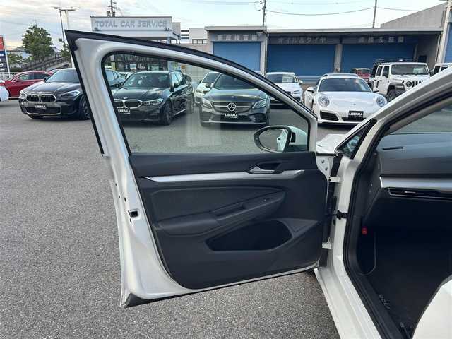 フォルクスワーゲン ＶＷ ゴルフ TDI アクティブアドバンス 滋賀県 2022(令4)年 3.4万km 白 ワンオーナー/純正ナビ/Bカメラ/フルセグTV/BT/USB/Apple car play/LEDヘッドライト/シートヒーター/ステアリングヒーター/ACC/LKA/BSM