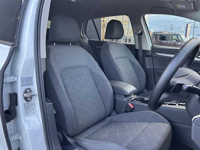 フォルクスワーゲン ＶＷ ゴルフ TDI アクティブアドバンス 滋賀県 2022(令4)年 3.4万km 白 ワンオーナー/純正ナビ/Bカメラ/フルセグTV/BT/USB/Apple car play/LEDヘッドライト/シートヒーター/ステアリングヒーター/ACC/LKA/BSM