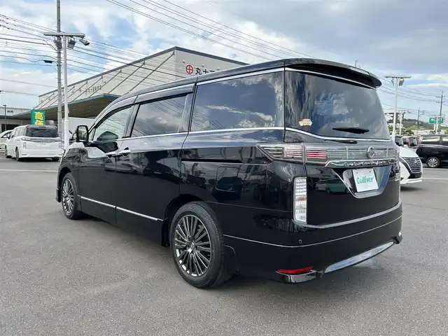 日産 エルグランド 250HWS アーバンクロム 岡山県 2018(平30)年 8.7万km ファントムブラック 登録時走行距離86551km/純正8インチナビ/フルセグTV(AM.FM.CD.DVD.TV.BT)/両側パワースライドドア/全方位カメラ/ETC/クリアランスソナー/衝突軽減ブレーキ/クルーズコントロール/オットマン/オートライト/USB入力端子/18インチ純正AW/純正フロアマット