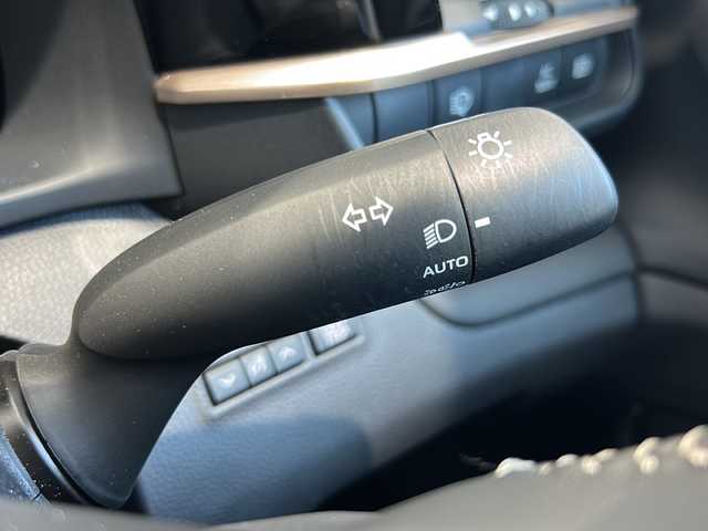 トヨタ クラウン スポーツ Z 富山県 2024(令6)年 0.9万km プレシャスホワイトパール 4WD/トヨタセーフティセンス/プリクラッシュセーフティ/レーンディパーチャーアラート/レーントレーシングアシスト/レーダークルーズコントロール/ロードサインアシスト/アダプティブハイビーム/パノラミックビューモニター/デジタルインナーミラー/パワーバックドア/シートベンチレーション/シートヒーター/純正メーカーナビ/フルセグ/ETC2.0