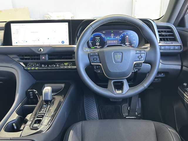 トヨタ クラウン スポーツ Z 富山県 2024(令6)年 0.9万km プレシャスホワイトパール 4WD/トヨタセーフティセンス/プリクラッシュセーフティ/レーンディパーチャーアラート/レーントレーシングアシスト/レーダークルーズコントロール/ロードサインアシスト/アダプティブハイビーム/パノラミックビューモニター/デジタルインナーミラー/パワーバックドア/シートベンチレーション/シートヒーター/純正メーカーナビ/フルセグ/ETC2.0