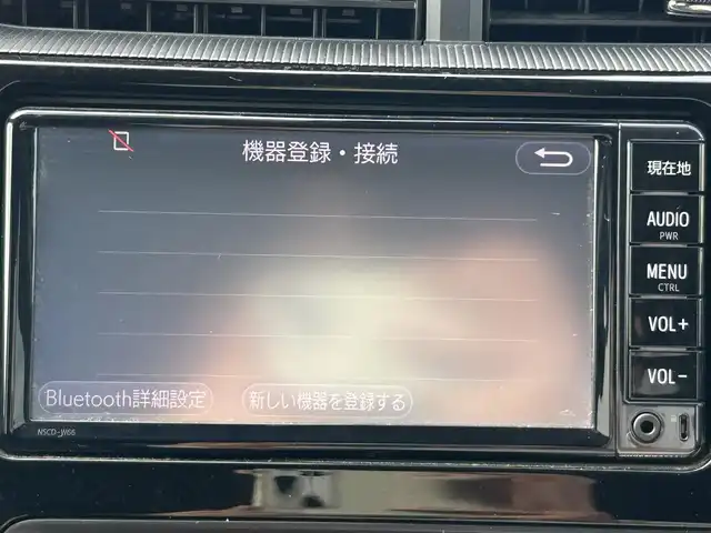 トヨタ アクア S 兵庫県 2018(平30)年 6.9万km スーパーホワイトⅡ 純正SDナビ/バックカメラ/前方ドライブレコーダー/ETC/Bluetoothオーディオ/フルセグTV/オートマティックハイビーム/クリアランスソナー/LEDヘッドライト/先行車発進お知らせ/純正フロアマット/トヨタセーフティセンス