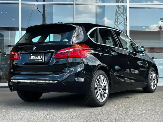 ＢＭＷ ２１８ｄ 富山県 2019(令1)年 4.3万km サファイアブラックP アドバンスドアクティブセーフティパッケージ/パーキングサポートパッケージ/コンフォートパッケージ/純正HDDナビ/AM/FMラジオ/Bluetooth接続/社外地上デジタルTV/USB接続/D/N席パワーシート（D席メモリ機能付き）/D/N席シートヒーター/ブラックレザーシート/前後PDC/ヘッドアップディスプレイ/アイドリングストップ/プッシュスタート/パワーバックドア
