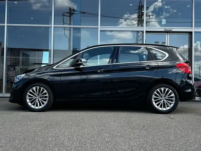 ＢＭＷ ２１８ｄ 富山県 2019(令1)年 4.3万km サファイアブラックP アドバンスドアクティブセーフティパッケージ/パーキングサポートパッケージ/コンフォートパッケージ/純正HDDナビ/AM/FMラジオ/Bluetooth接続/社外地上デジタルTV/USB接続/D/N席パワーシート（D席メモリ機能付き）/D/N席シートヒーター/ブラックレザーシート/前後PDC/ヘッドアップディスプレイ/アイドリングストップ/プッシュスタート/パワーバックドア