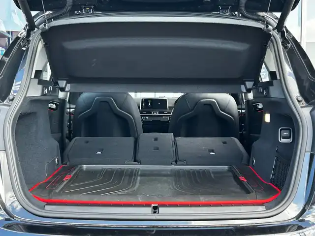 ＢＭＷ ２１８ｄ 富山県 2019(令1)年 4.3万km サファイアブラックP アドバンスドアクティブセーフティパッケージ/パーキングサポートパッケージ/コンフォートパッケージ/純正HDDナビ/AM/FMラジオ/Bluetooth接続/社外地上デジタルTV/USB接続/D/N席パワーシート（D席メモリ機能付き）/D/N席シートヒーター/ブラックレザーシート/前後PDC/ヘッドアップディスプレイ/アイドリングストップ/プッシュスタート/パワーバックドア