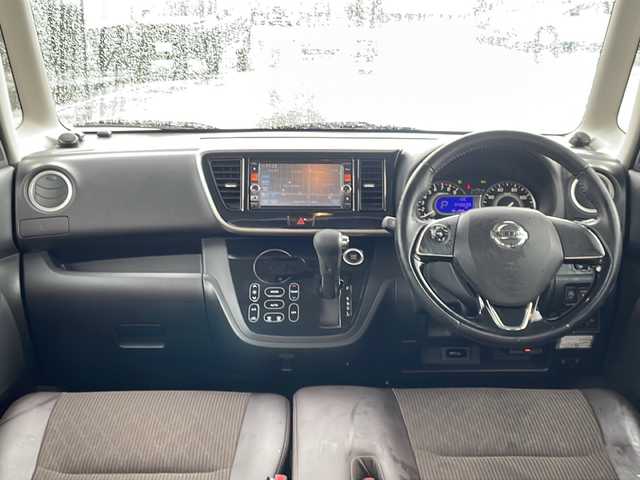 日産 デイズ ルークス HWS X Vセレクション 福岡県 2019(平31)年 4万km ブラック /純正ナビ//フルセグ/DVD/CD/BT/AUX//両側パワースライドドア//前後ドライブレコーダー//ハーフレザーシート//シートヒーター//純正１５インチアルミホイール//衝突軽減ブレーキ//レーンキープアシスト//全方位カメラ//後席サーキュレーター//ステアリングスイッチ//１５インチ夏タイヤ積込//純正ETC//ウィンカーミラー//スマートキー//スペアキー//LEDヘッドライト//保証書//取扱説明書