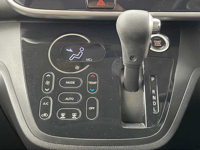 日産 デイズ ルークス HWS X Vセレクション 福岡県 2019(平31)年 4万km ブラック /純正ナビ//フルセグ/DVD/CD/BT/AUX//両側パワースライドドア//前後ドライブレコーダー//ハーフレザーシート//シートヒーター//純正１５インチアルミホイール//衝突軽減ブレーキ//レーンキープアシスト//全方位カメラ//後席サーキュレーター//ステアリングスイッチ//１５インチ夏タイヤ積込//純正ETC//ウィンカーミラー//スマートキー//スペアキー//LEDヘッドライト//保証書//取扱説明書