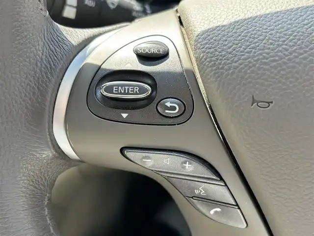 日産 フーガ 250GT 福岡県 2013(平25)年 3.9万km クリスタルホワイトパール 純正ナビ/(BT/フルセグ/DISC/AM/FM）/Bカメラ/クルーズコントロール/LEDヘッドライト/AFS/オートライト/シートメモリー/DN席パワーシート/チルトステアリング/助手席オットマン/純正18インチAW/TVキャンセラー/ISOFIX/横滑り防止装置/盗難防止装置/衝突被害軽減ブレーキ/スマートキー/ETC