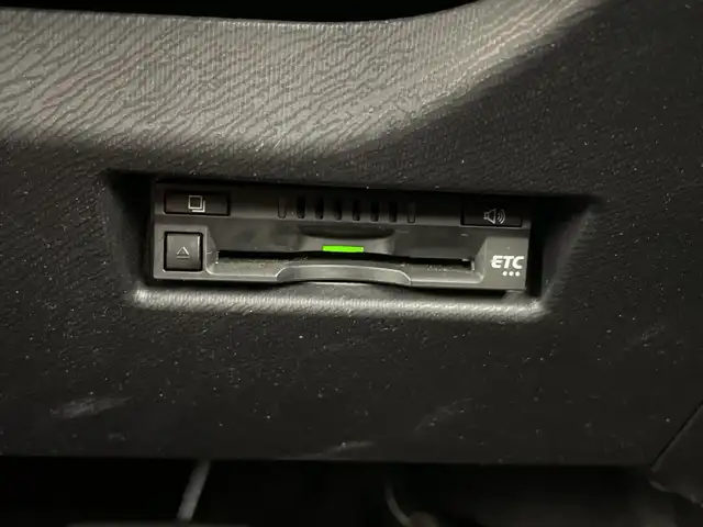 トヨタ アクア S スタイルブラック 愛知県 2017(平29)年 6.5万km ブラックマイカ 禁煙車/純正7インチナビ/（CD/DVD/Bluetooth/フルセグTV/SD)/バックカメラ/トヨタセーフティセンス/・プリクラッシュセーフティ/・レーンディパーチャーアラート/・オートマチックハイビーム/ETC/15インチアルミホイール/スマートキー/スペアキー1本/プッシュスタート/LEDヘッドライト/フロントフォグランプ/オートライト/純正フロアマット/横滑り防止装置