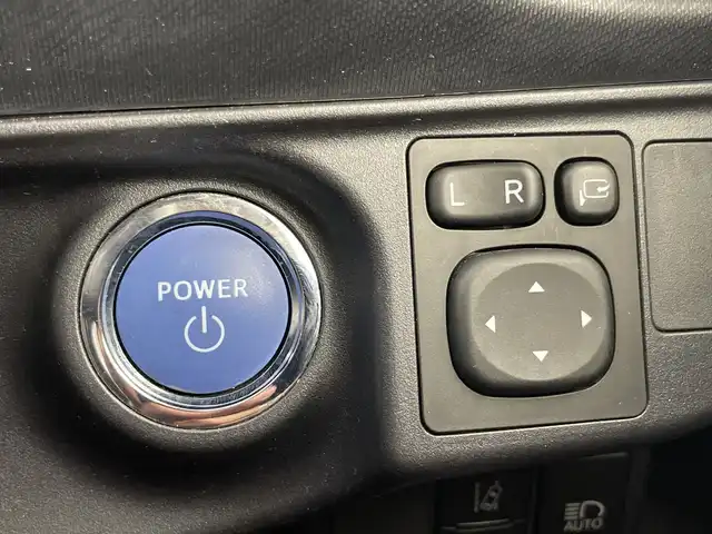 トヨタ アクア S スタイルブラック 愛知県 2017(平29)年 6.5万km ブラックマイカ 禁煙車/純正7インチナビ/（CD/DVD/Bluetooth/フルセグTV/SD)/バックカメラ/トヨタセーフティセンス/・プリクラッシュセーフティ/・レーンディパーチャーアラート/・オートマチックハイビーム/ETC/15インチアルミホイール/スマートキー/スペアキー1本/プッシュスタート/LEDヘッドライト/フロントフォグランプ/オートライト/純正フロアマット/横滑り防止装置