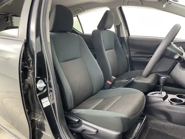 トヨタ アクア S スタイルブラック 愛知県 2017(平29)年 6.5万km ブラックマイカ 禁煙車/純正7インチナビ/（CD/DVD/Bluetooth/フルセグTV/SD)/バックカメラ/トヨタセーフティセンス/・プリクラッシュセーフティ/・レーンディパーチャーアラート/・オートマチックハイビーム/ETC/15インチアルミホイール/スマートキー/スペアキー1本/プッシュスタート/LEDヘッドライト/フロントフォグランプ/オートライト/純正フロアマット/横滑り防止装置