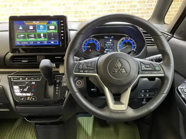 三菱 デリカミニ T プレミアム 岩手県 2024(令6)年 0.8万km アメジストブラック/シルキーホワイト ４WD/ターボ/ルーフレール/マッドフラップ/マルチアラウンドモニター/両側ハンズフリーオートスライドドア/デジタルルームミラー/リヤサーキュレーション/ヒルディセントコントロール/ヒルスタートアシスト/e-Assist/衝突被害軽減ブレーキシステム/路外逸脱防止支援機能/標識認識システム/先行車発進通知システム/踏み間違い衝突防止アシスト/マイパイロット/レーダークルーズコントロール/車線維持支援機能/コーナーセンサー/オートハイビーム/横滑り防止装置/アイドリングストップ/パドルシフト/リヤロールサンシェード/撥水シート生地/前席シートヒーター/ステアリングヒーター/ブレーキオートホールド/純正ディスプレイオーディオ/AppleCarPlay・AndroidAuto/純正１５インチアルミホイール