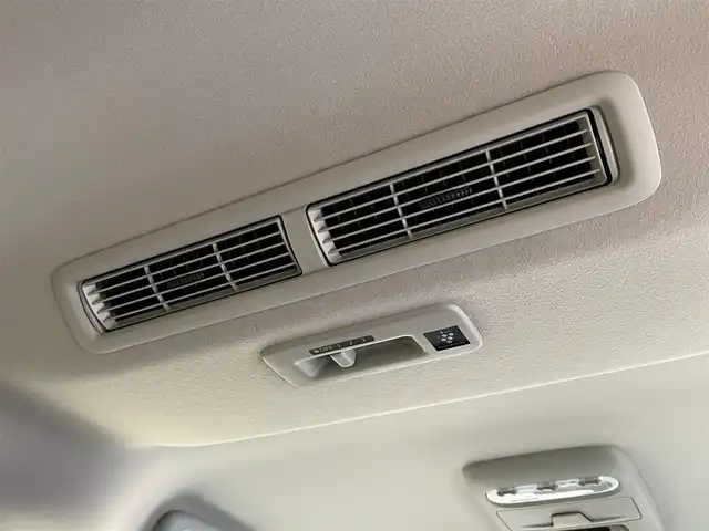 三菱 デリカミニ T プレミアム 岩手県 2024(令6)年 0.8万km アメジストブラック/シルキーホワイト ４WD/ターボ/ルーフレール/マッドフラップ/マルチアラウンドモニター/両側ハンズフリーオートスライドドア/デジタルルームミラー/リヤサーキュレーション/ヒルディセントコントロール/ヒルスタートアシスト/e-Assist/衝突被害軽減ブレーキシステム/路外逸脱防止支援機能/標識認識システム/先行車発進通知システム/踏み間違い衝突防止アシスト/マイパイロット/レーダークルーズコントロール/車線維持支援機能/コーナーセンサー/オートハイビーム/横滑り防止装置/アイドリングストップ/パドルシフト/リヤロールサンシェード/撥水シート生地/前席シートヒーター/ステアリングヒーター/ブレーキオートホールド/純正ディスプレイオーディオ/AppleCarPlay・AndroidAuto/純正１５インチアルミホイール