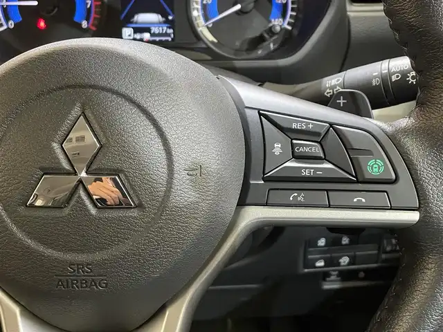 三菱 デリカミニ T プレミアム 岩手県 2024(令6)年 0.8万km アメジストブラック/シルキーホワイト ４WD/ターボ/ルーフレール/マッドフラップ/マルチアラウンドモニター/両側ハンズフリーオートスライドドア/デジタルルームミラー/リヤサーキュレーション/ヒルディセントコントロール/ヒルスタートアシスト/e-Assist/衝突被害軽減ブレーキシステム/路外逸脱防止支援機能/標識認識システム/先行車発進通知システム/踏み間違い衝突防止アシスト/マイパイロット/レーダークルーズコントロール/車線維持支援機能/コーナーセンサー/オートハイビーム/横滑り防止装置/アイドリングストップ/パドルシフト/リヤロールサンシェード/撥水シート生地/前席シートヒーター/ステアリングヒーター/ブレーキオートホールド/純正ディスプレイオーディオ/AppleCarPlay・AndroidAuto/純正１５インチアルミホイール