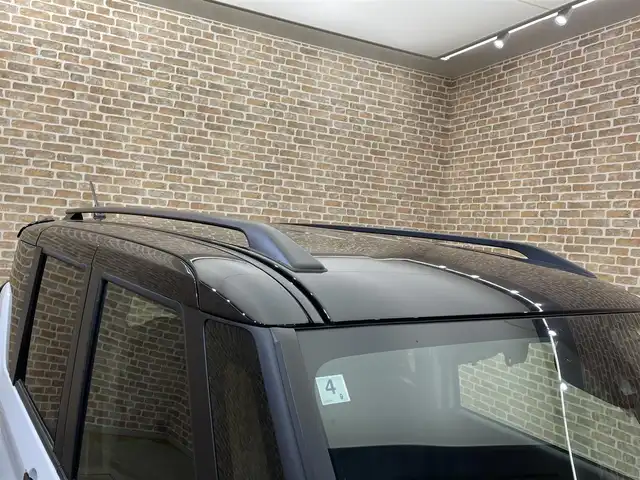 三菱 デリカミニ T プレミアム 岩手県 2024(令6)年 0.8万km アメジストブラック/シルキーホワイト ４WD/ターボ/ルーフレール/マッドフラップ/マルチアラウンドモニター/両側ハンズフリーオートスライドドア/デジタルルームミラー/リヤサーキュレーション/ヒルディセントコントロール/ヒルスタートアシスト/e-Assist/衝突被害軽減ブレーキシステム/路外逸脱防止支援機能/標識認識システム/先行車発進通知システム/踏み間違い衝突防止アシスト/マイパイロット/レーダークルーズコントロール/車線維持支援機能/コーナーセンサー/オートハイビーム/横滑り防止装置/アイドリングストップ/パドルシフト/リヤロールサンシェード/撥水シート生地/前席シートヒーター/ステアリングヒーター/ブレーキオートホールド/純正ディスプレイオーディオ/AppleCarPlay・AndroidAuto/純正１５インチアルミホイール