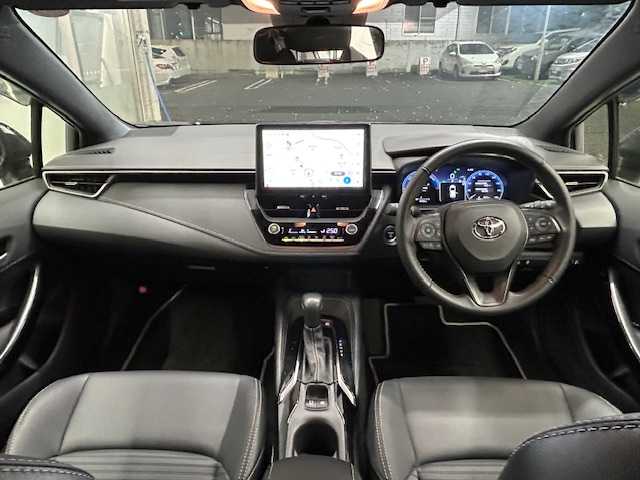 トヨタ カローラツーリング ハイブリッド ダブルバイビー 宮城県 2024(令6)年 1.1万km プラチナホワイトパールマイカ ワンオーナー　/４ＷＤ　/レーダークルーズコントロール　/純正ナビゲーション/　（Bluetooth　インターネット　フルセグテレビ）/ドライブレコーダー　/ＥＴＣ２．０　/プリクラッシュセーフティ　/マルチインフォメーションディスプレイ　/オートライト/オートハイビーム/純正フロアマット/バックカメラ/純正アルミホイール/保証書/取扱説明書