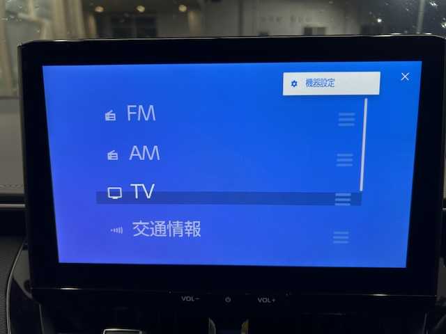 トヨタ カローラツーリング ハイブリッド ダブルバイビー 宮城県 2024(令6)年 1.1万km プラチナホワイトパールマイカ ワンオーナー　/４ＷＤ　/レーダークルーズコントロール　/純正ナビゲーション/　（Bluetooth　インターネット　フルセグテレビ）/ドライブレコーダー　/ＥＴＣ２．０　/プリクラッシュセーフティ　/マルチインフォメーションディスプレイ　/オートライト/オートハイビーム/純正フロアマット/バックカメラ/純正アルミホイール/保証書/取扱説明書