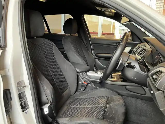 ＢＭＷ Ｍ１４０ｉ 宮城県 2017(平29)年 8.5万km アルピンホワイトⅢ インテリジェントセーフティ/レーンディパーチャーウォーニング/iDriveナビゲーションシステム/バックカメラ/前後PDC/パーキングアシスト/LEDヘッドライト/オートライト/クルーズコントロール/ステアリングスイッチ/パドルシフト/コンフォートアクセス/純正18インチAW/ブラックキドニーグリル/メモリ機能付きパワーシート/ドライブレコーダー/ETC車載器