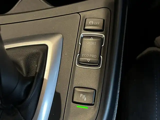 ＢＭＷ Ｍ１４０ｉ 宮城県 2017(平29)年 8.5万km アルピンホワイトⅢ インテリジェントセーフティ/レーンディパーチャーウォーニング/iDriveナビゲーションシステム/バックカメラ/前後PDC/パーキングアシスト/LEDヘッドライト/オートライト/クルーズコントロール/ステアリングスイッチ/パドルシフト/コンフォートアクセス/純正18インチAW/ブラックキドニーグリル/メモリ機能付きパワーシート/ドライブレコーダー/ETC車載器