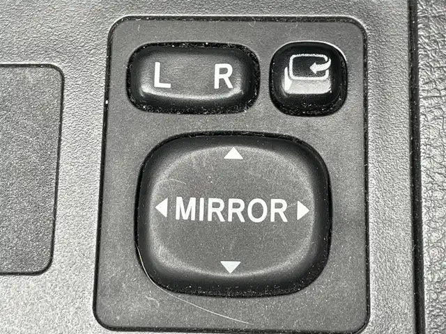 トヨタ ヴァンガード 240S 東京都 2010(平22)年 9.8万km ブラック ユーザー買取車/純正ナビ/バックカメラ/パドルシフト/ＤＡＣ/ＥＴＣ/ステアリングスイッチ/純正フロアマット/ドアバイザー/純正ホイール/純正リアスポイラー/プッシュスタート/スマートキー/横滑り防止装置