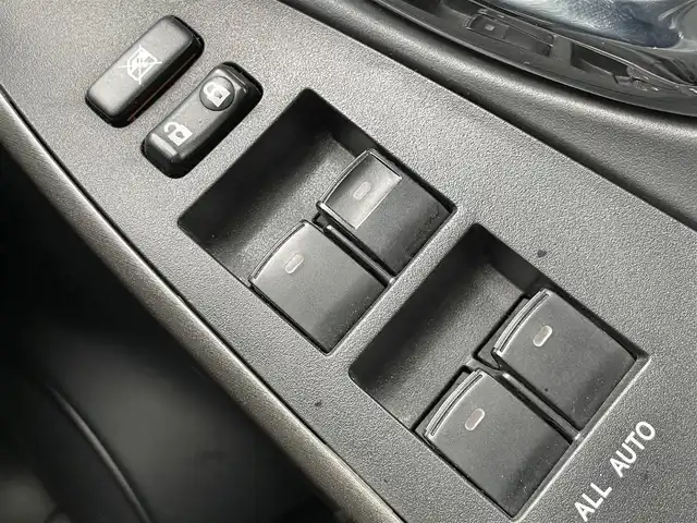 トヨタ ヴァンガード 240S 東京都 2010(平22)年 9.8万km ブラック ユーザー買取車/純正ナビ/バックカメラ/パドルシフト/ＤＡＣ/ＥＴＣ/ステアリングスイッチ/純正フロアマット/ドアバイザー/純正ホイール/純正リアスポイラー/プッシュスタート/スマートキー/横滑り防止装置