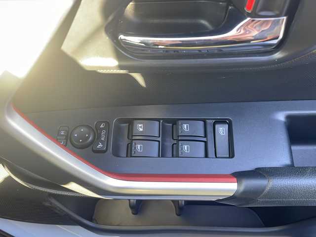 トヨタ ライズ Z 三重県 2020(令2)年 1.9万km ブラックマイカメタリック/シャイニングホワイトパール 純正９型ナビ/全周囲カメラ/純正ビルトインＥＴＣ/スペアキー/追従クルーズコントロール/レーンキープアシスト/シートヒーター/ステアリングスイッチ/先行車発進告知/衝突被害軽減システム/アイドリングストップ/ＭＴモード/ＬＥＤオートライト/フォグランプ/電動格納ミラー　/禁煙車