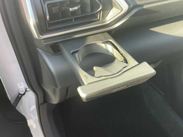 トヨタ ライズ Z 三重県 2020(令2)年 1.9万km ブラックマイカメタリック/シャイニングホワイトパール 純正９型ナビ/全周囲カメラ/純正ビルトインＥＴＣ/スペアキー/追従クルーズコントロール/レーンキープアシスト/シートヒーター/ステアリングスイッチ/先行車発進告知/衝突被害軽減システム/アイドリングストップ/ＭＴモード/ＬＥＤオートライト/フォグランプ/電動格納ミラー　/禁煙車