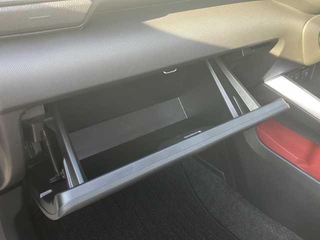 トヨタ ライズ Z 三重県 2020(令2)年 1.9万km ブラックマイカメタリック/シャイニングホワイトパール 純正９型ナビ/全周囲カメラ/純正ビルトインＥＴＣ/スペアキー/追従クルーズコントロール/レーンキープアシスト/シートヒーター/ステアリングスイッチ/先行車発進告知/衝突被害軽減システム/アイドリングストップ/ＭＴモード/ＬＥＤオートライト/フォグランプ/電動格納ミラー　/禁煙車