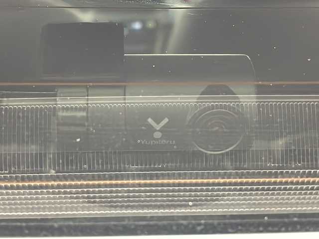 トヨタ ヤリスクロス ハイブリッド Z 栃木県 2021(令3)年 5.9万km ブラックマイカ/ホワイトパールクリスタルシャイン 2トーン 4WD/AC1500W電源/GRマッドガード/純正8インチディスプレイオーディオ/・Apple CarPlay/Android Auto/Bluetooth/USB/Miracast/・フルセグTV/AM/FM/トヨタセーフティセンス/・プリクラッシュセーフティ/・レーントレーシングアシスト/・レーンディパーチャーアラート/・レーダークルーズコントロール/・アダプティブハイビームシステム/・ブラインドスポットモニター/・ロードサインアシスト/コンビネーションシート(合皮)/シートヒーター(D/N席)/ステアリングヒーター/電動パーキングブレーキ(HOLDスイッチ付)/ドライブレコーダー(F/R)/ダウンヒルアシスト/後付けセンターコンソール/LEDヘッドライト/ドアバイザー/カーボン調スカッププレート/カーボン調ドアインナーパネル/純正18インチアルミホイール/スマートキー×2本/社外フロアマット/サイド+カーテンエアバッグ/保証書、取扱説明書